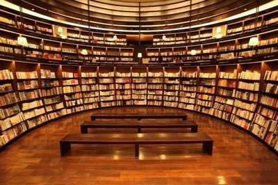 愛閱讀 | 以書為舟，以誠為舵 吳清友與誠品書店的人文回響